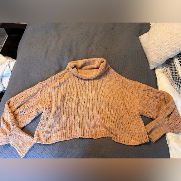 Cropped Free People Turtleneck - Picture 1 of 5